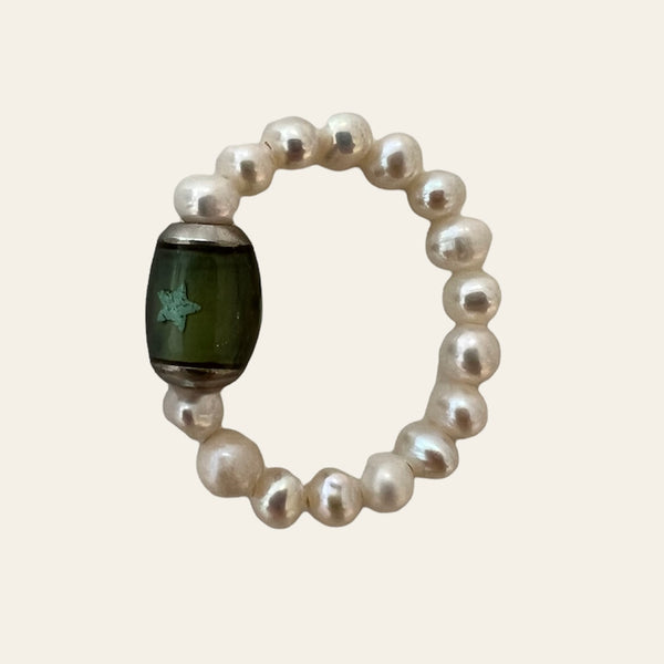 Freshwater pearl stretch Mood Star Ring